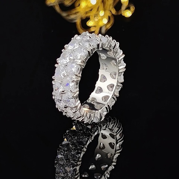 New 925 Silver Heart Eternity Band Ring for Women Wedding Anniversary - Picture 12 of 14